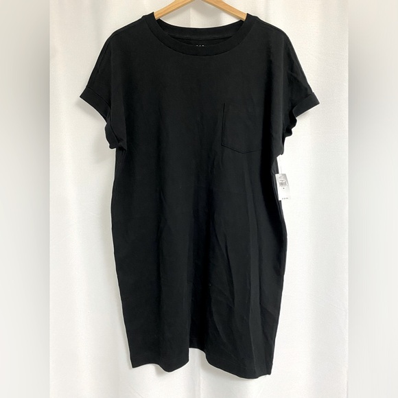 Pocket T-shirt Dress - Picture 2 of 8